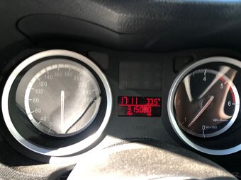 Alfa romeo 159 - 8