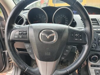 Mazda 3 - 8