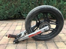 Honda NS 125 F - ráfky a kyvka - 8