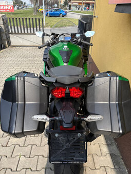 Kawasaki H2 SX - 8