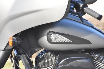 Indian Chieftain Dark Horse Titanium Smoke - 8