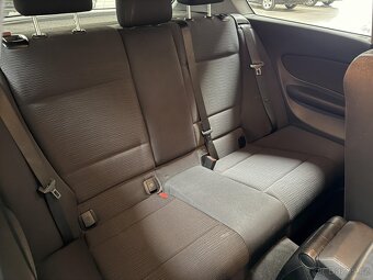 BMW Řada 1 2.0 D , 130 kW nafta, 2010 - 8
