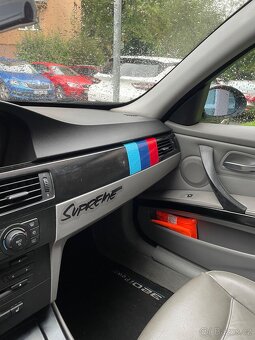 BMW E90 320i manuál - 8