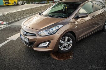 Hyundai i30 1.6 CRDi - 8