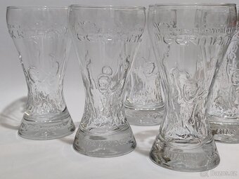 Coca Cola, fotbalové sklenice 2006, 100.-/ks, pošta 69.- - 8