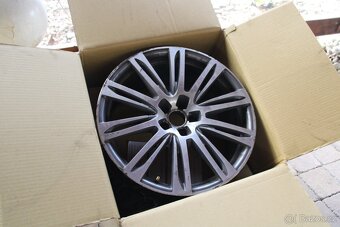 Originál Audi ALU kola 9JX20H2 ET37 - 8