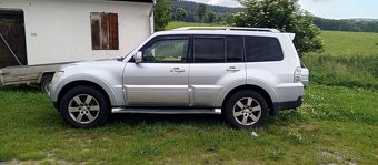 Prodám nepojízdné Mitsubishi Pajero IV - 8