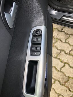 Volvo V50 2.0D 100kw - 8