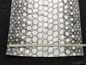 Pouzdrové šaty - vel. 40 (M/L) - 8