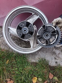 Zadní kolo 17" Kawasaki ZZR. - 8