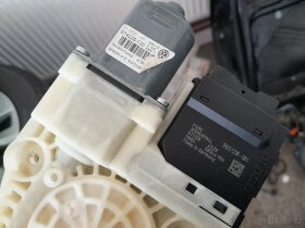 Zámek,klika,motorek,stahovačka VW Passat B6 - 8