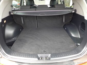 Kia Sportage 1,6 GDI TOP VÝBAVA - 8