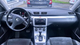 Vůz na náhradní díly VW Passat B6 kombi 2008 BWA JUD LA7W - 8