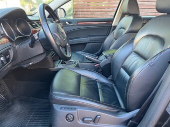 Škoda Superb II 2.0TDI 103 kW combi na splátky bez registru - 8