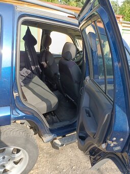Prodám Jeep Cherokee KJ 2,8 kW 110kW 2004 - 8