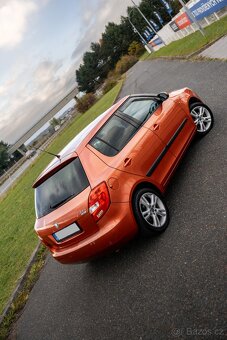 ŠKODA FABIA II 1.4 16V 63kW SPORT - 8