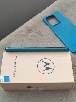 Motorola Edge 40 Neo (rok starý, s fakturou) - 8