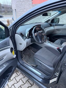 Subaru Tribeca ultimátní 4X4 silný 3.0i 180kw - 8