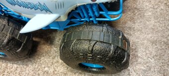 RC Monster Jam Megalodon Storm od Spinmaster - 8