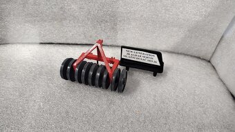 Silážní dusač 1/32 - 8