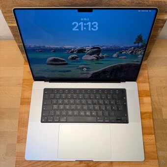 MacBook Pro M1 (12 měsíců záruka) - 8
