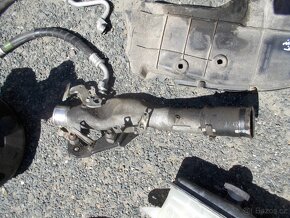 Díly Rav4 2.2D 130kw 06-10 č.1 - 8