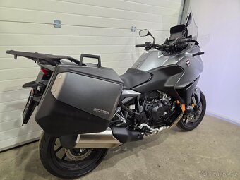 Honda NT 1100 - havarovaná - 8