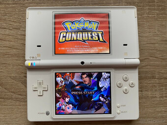 Nintendo DSi v bílé barvě - 8
