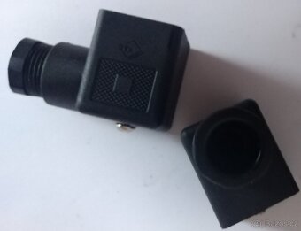 HYDRAULICKÝ ROZVADĚČ 24V DUPLOMATIC - 8