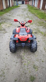 Dětská elektrická čtyřkolka Peg Pérego 12V - 8