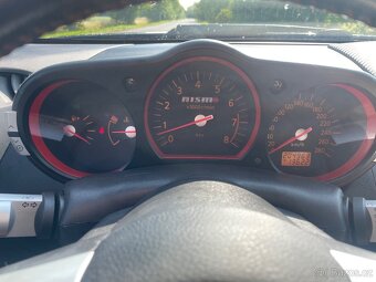 Nissan 350z - 8