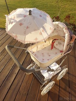 Kočárek pro panenky - 8
