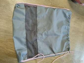 Aktovka +pytlík na přezůvky nebo tělocvik - 8