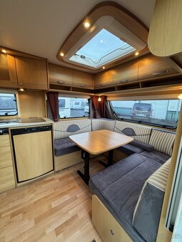 Dethleffs Camper 510 ~ francouzská postel - 8