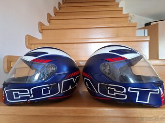 AGV - 8