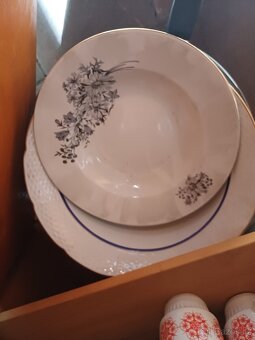 Věci ze skla a porcelánu MIX - 8