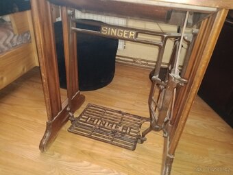 Starožitný šicí stroj Singer - 8