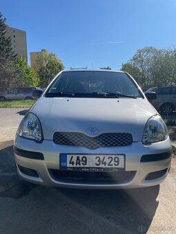 Toyota yaris - 8