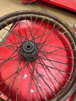 Jawa 250 Pérák - 8