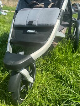 Kočárek THULE URBAN GLIDE 2 s autosedackou CYBEX Aton5 - 8