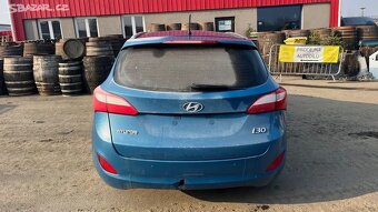 303. Hyundai i30 1.6 crdi D4FB: Na náhradní díly - 8