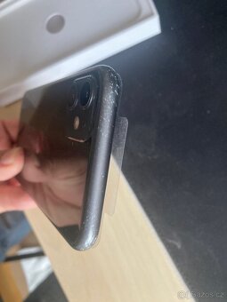 iPhone 11 64 GB - 8
