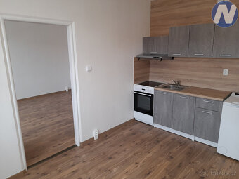 Pronájem bytu 2+kk + balkon, 39 m², Volary - 8