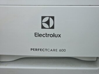Pračka Electrolux PerfectCare 600 – 6 kg slim - 8