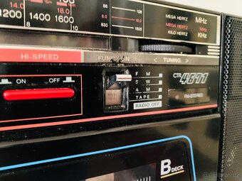 Radiomagnetofon Universum CTR 4671, rok 1989 - 8