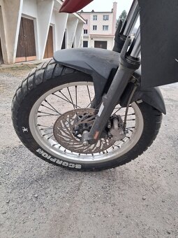 Derbi Terra 125cc - 8