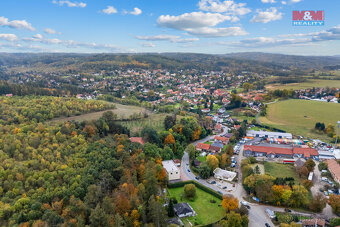 Prodej komerčního pozemku, 635 m² Praha západ - 8
