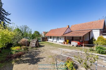 Prodej rodinného domu 6+1, zahradní domek, pozemek 1116m2, D - 8