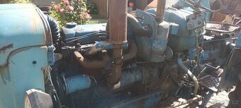 Traktor Fordson Super Major - 8
