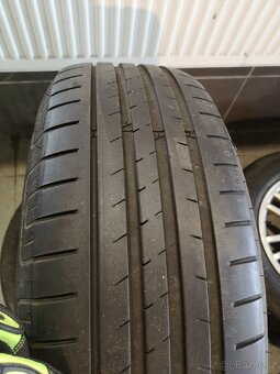 Volvo, Ford alu 15 + letní 195/65/15. - 8